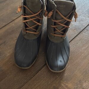 Sperry Black and Brown Boots